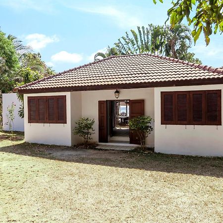 Baan Khunying - Secluded Phuket Beachfront Villa Rawai Zewnętrze zdjęcie