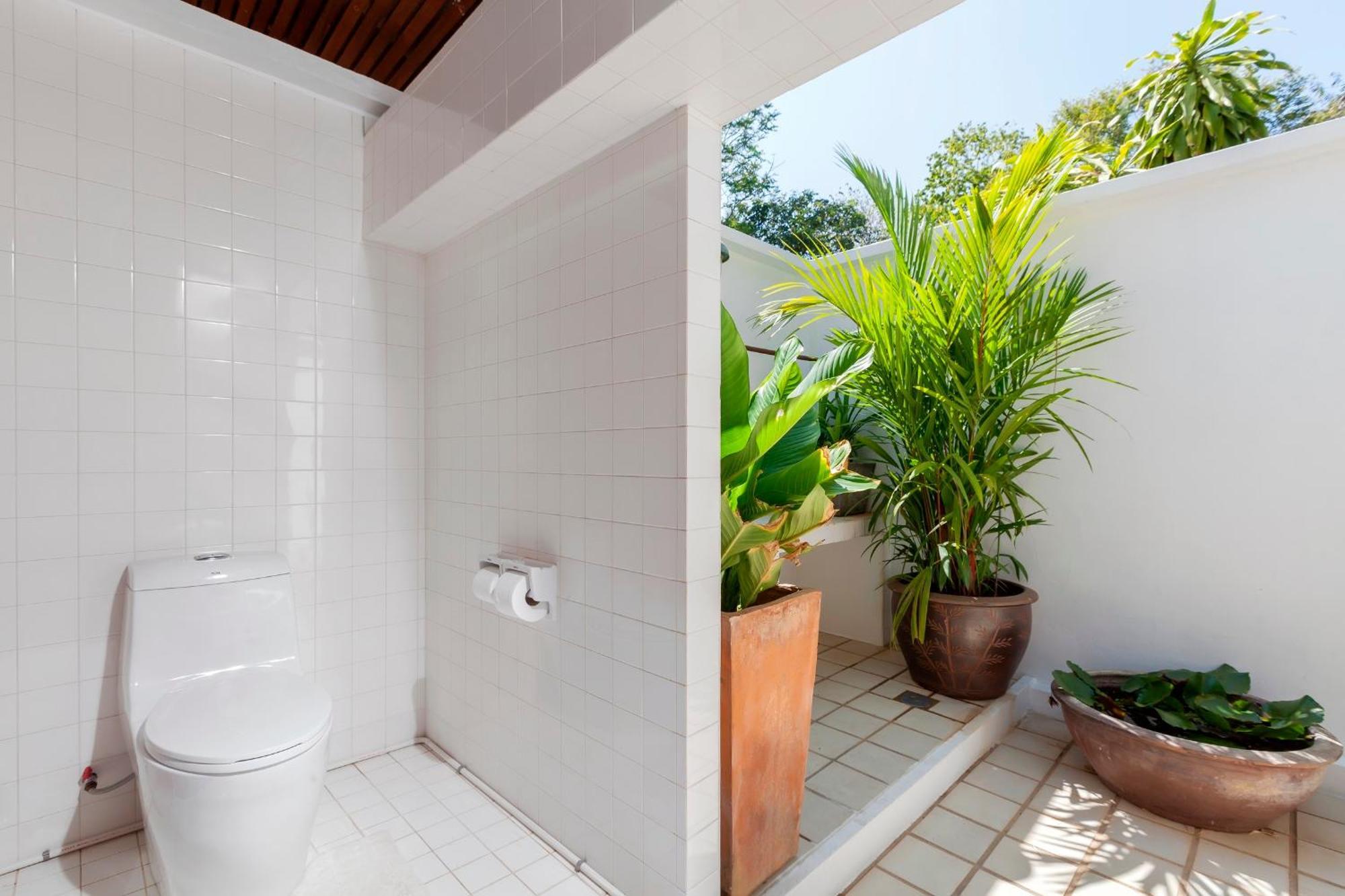 Baan Khunying - Secluded Phuket Beachfront Villa Rawai Zewnętrze zdjęcie