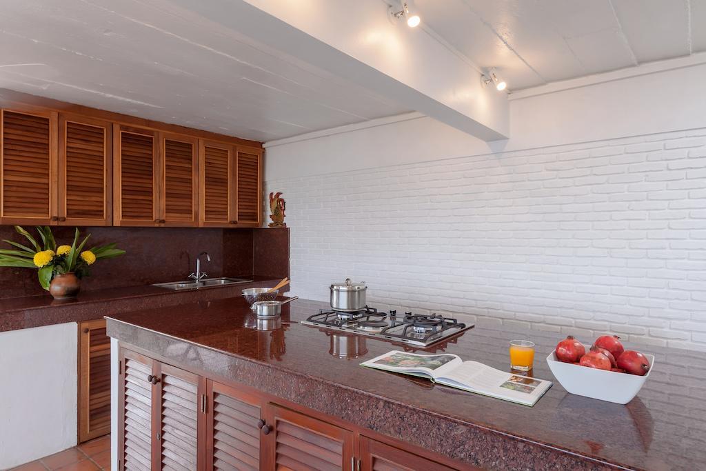 Baan Khunying - Secluded Phuket Beachfront Villa Rawai Pokój zdjęcie