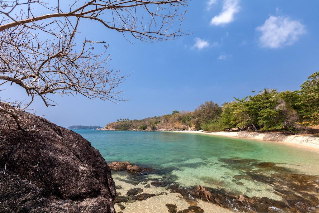 Baan Khunying - Secluded Phuket Beachfront Villa Rawai Pokój zdjęcie