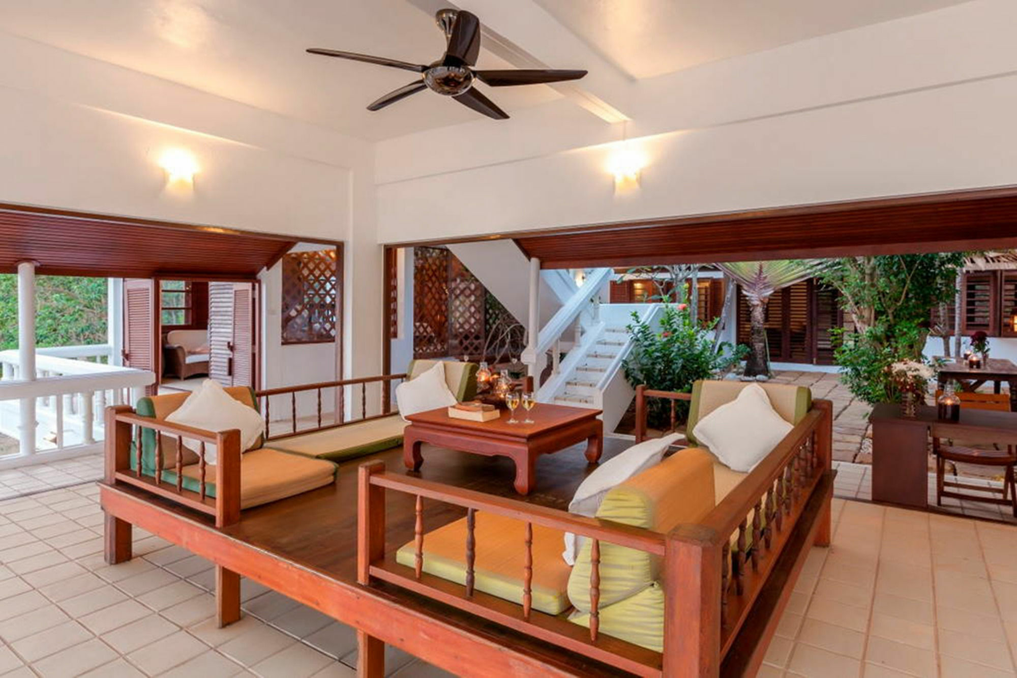Baan Khunying - Secluded Phuket Beachfront Villa Rawai Zewnętrze zdjęcie