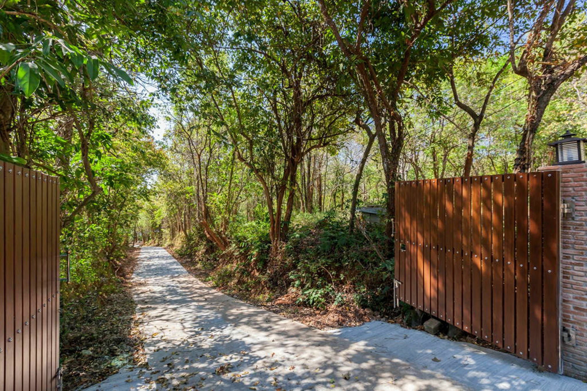 Baan Khunying - Secluded Phuket Beachfront Villa Rawai Zewnętrze zdjęcie