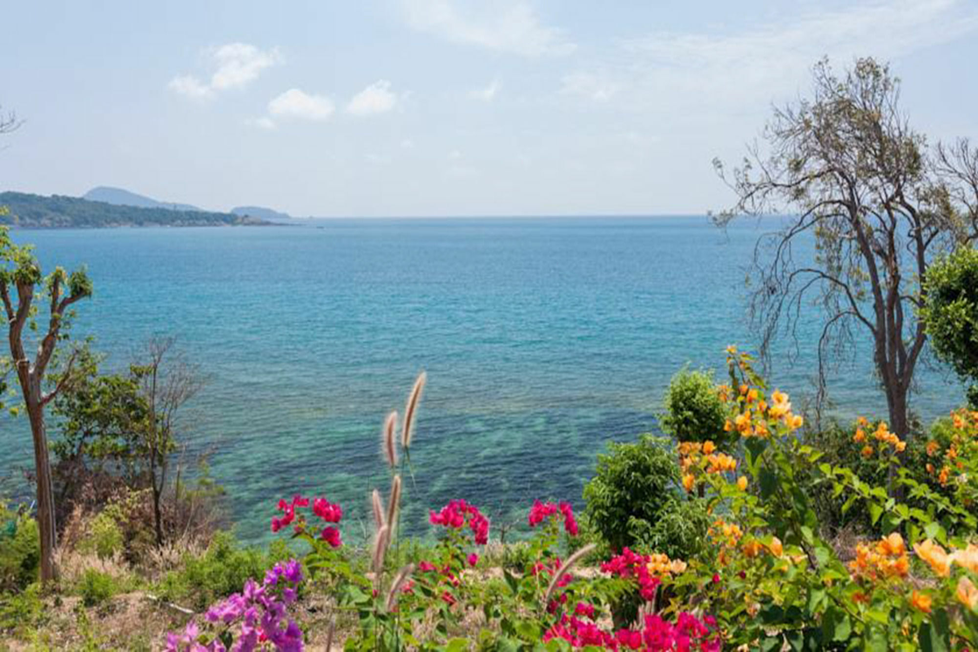 Baan Khunying - Secluded Phuket Beachfront Villa Rawai Zewnętrze zdjęcie