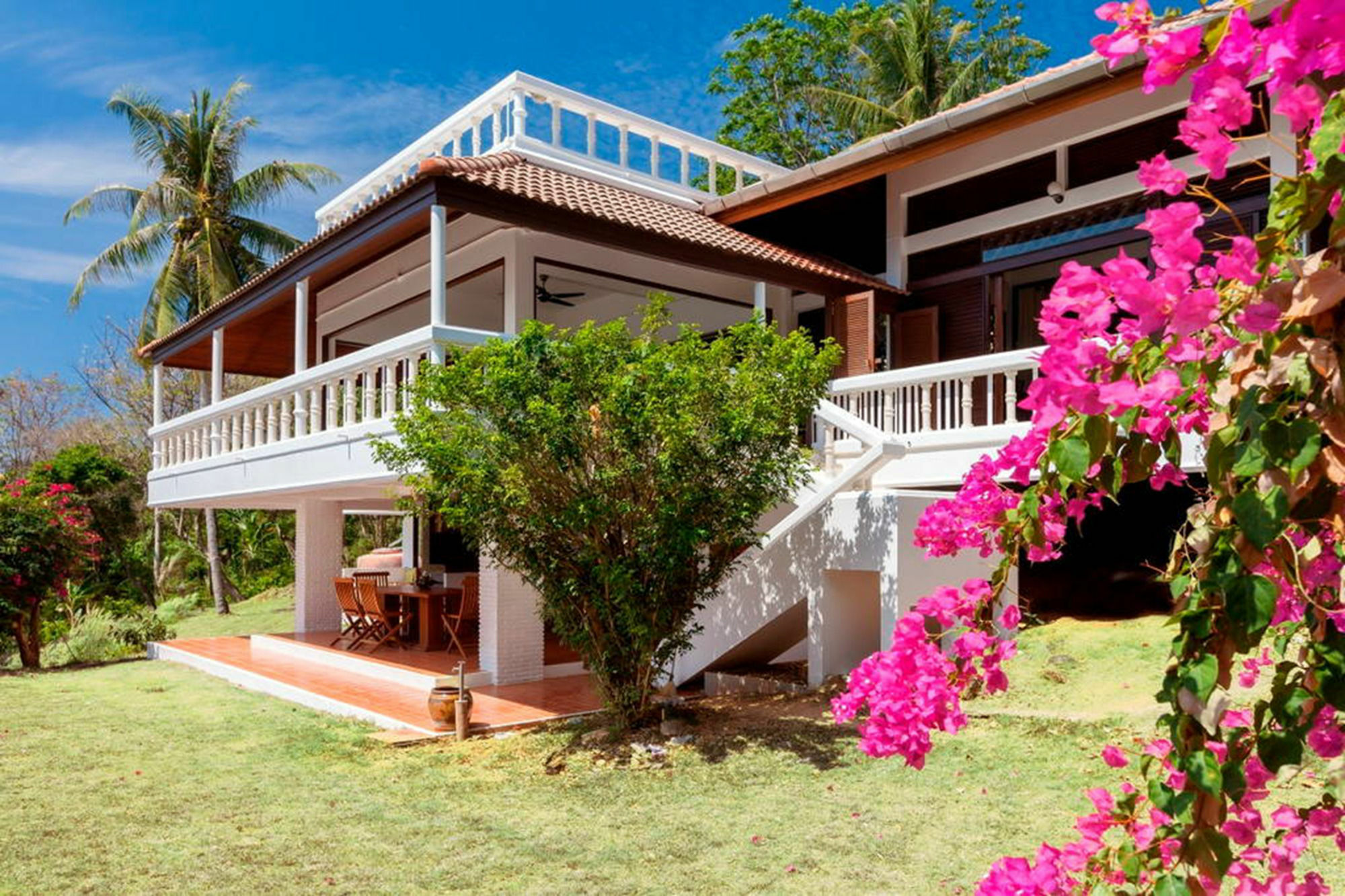 Baan Khunying - Secluded Phuket Beachfront Villa Rawai Zewnętrze zdjęcie